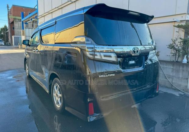Toyota Vellfire 2018 Black