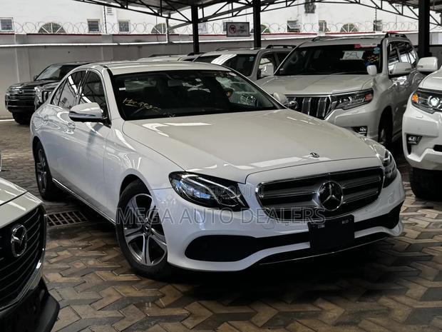 Mercedes-Benz E220 2018 White