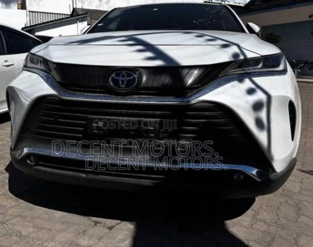 Toyota Harrier 2023 White