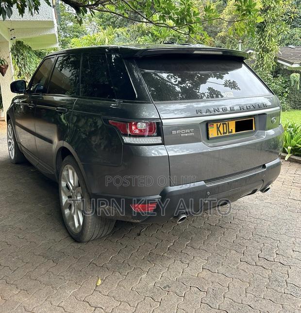 Land Rover Range Rover Sport HSE 4x4 (3.0L 6cyl 8A) 2014 Gray