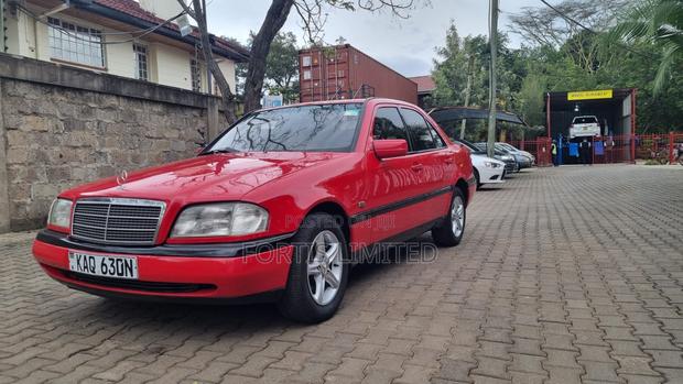 Mercedes-Benz C180 2003 Red