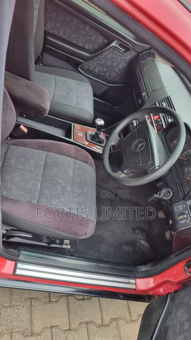 Mercedes-Benz C180 2003 Red
