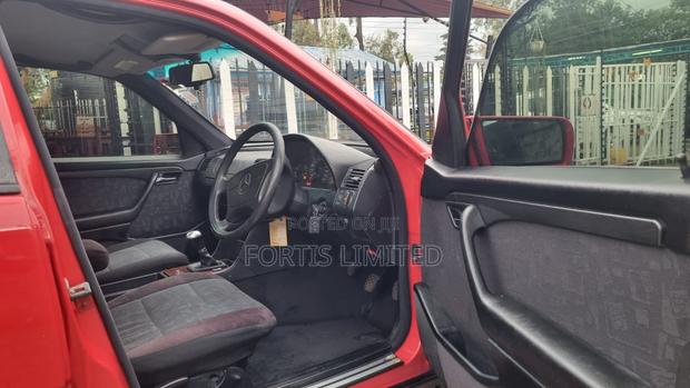 Mercedes-Benz C180 2003 Red
