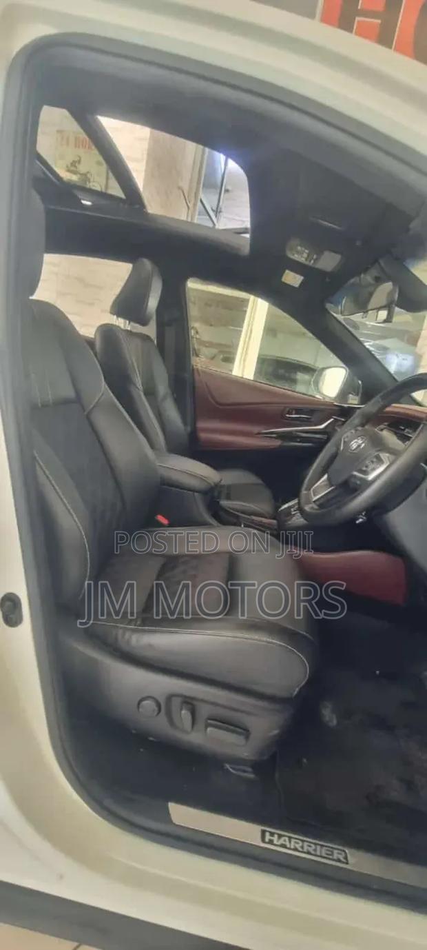 Toyota Harrier 2019 Off white