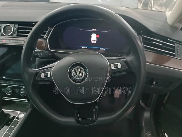 Volkswagen Passat 2.0T SE 2018 Black