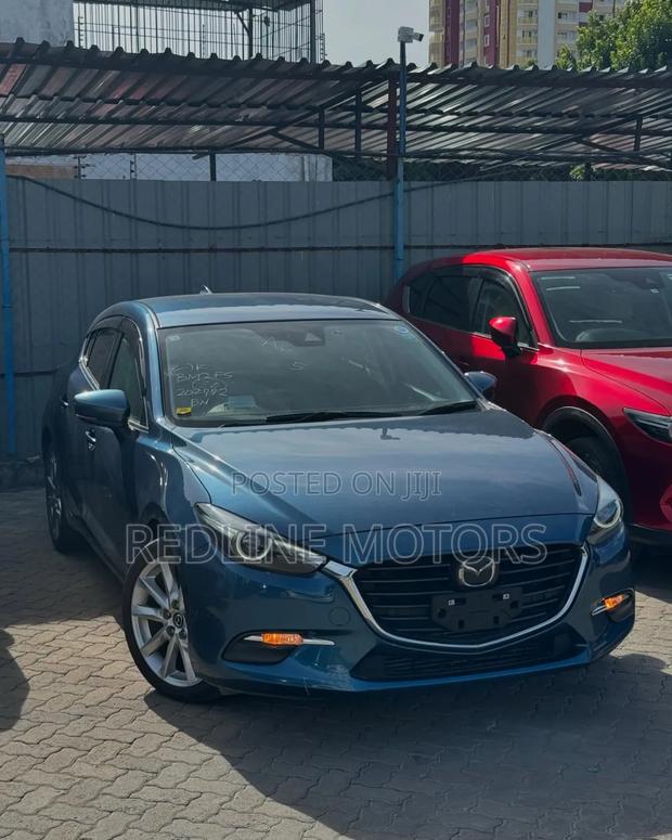 Mazda Axela 2018 Gray