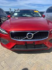 Volvo V60 T5 Momentum FWD 2019 Red for sale