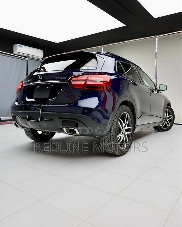 Mercedes-Benz GLA 250 2018 Blue