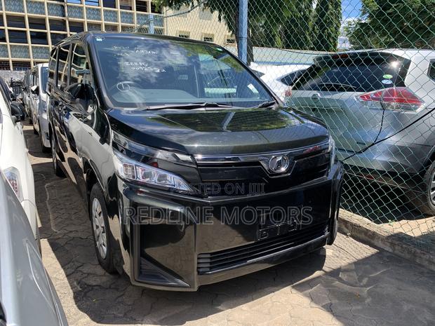 Toyota Voxy 2018 Matt Black