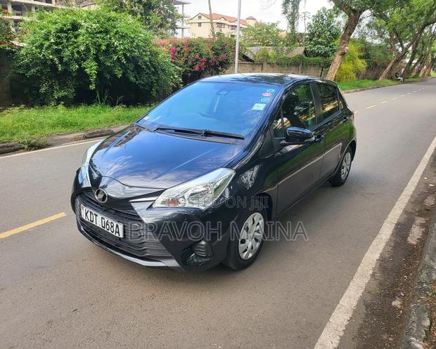 Toyota Vitz 1.3 FWD 5dr 2017 Black
