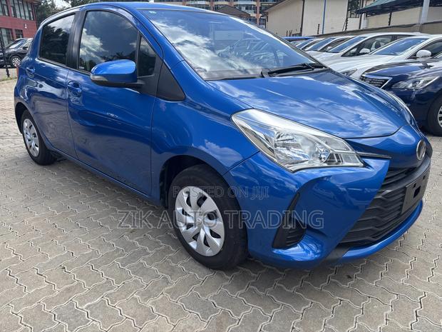 Toyota Vitz 1.0 FWD 5dr 2018 Blue