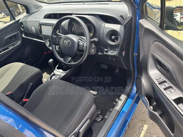 Toyota Vitz 1.0 FWD 5dr 2018 Blue