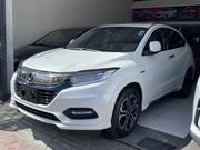 Honda Vezel 2018 White for sale