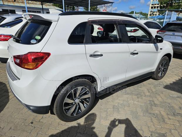 Mitsubishi RVR 2018 White