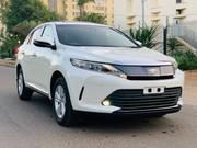 Toyota Harrier 2018 White for sale
