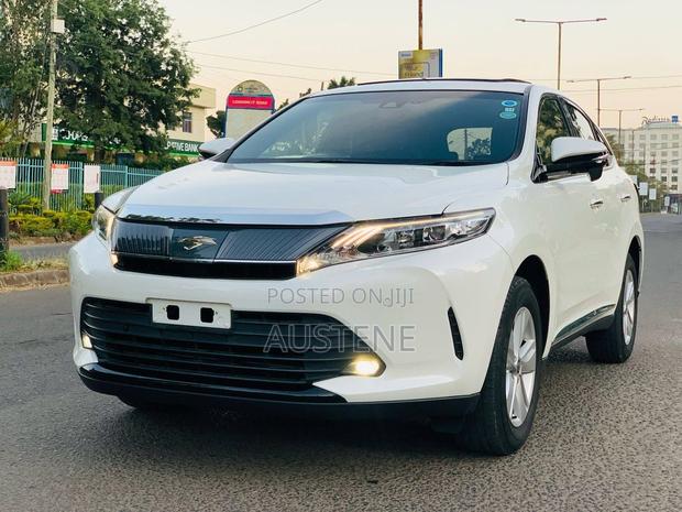 Toyota Harrier 2018 White