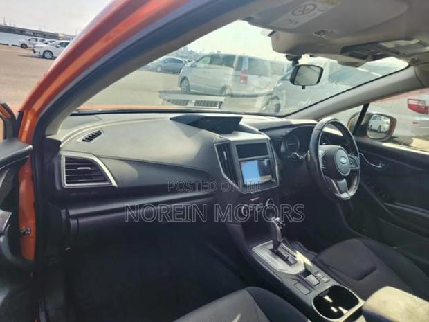 Subaru XV 2018 Orange