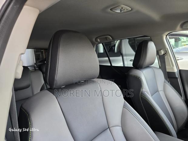 Subaru Outback 2018 White