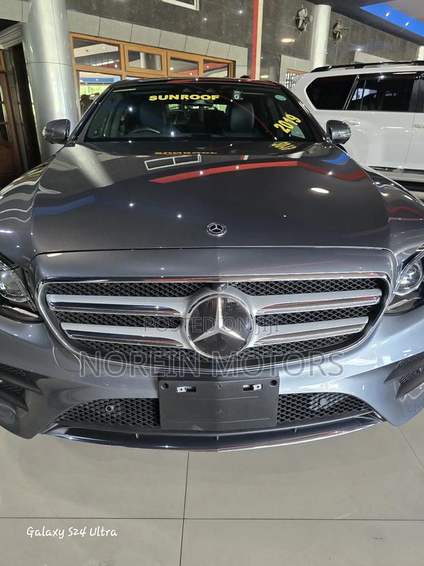Mercedes-Benz E200 2019 Gray