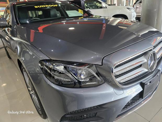 Mercedes-Benz E200 2019 Gray