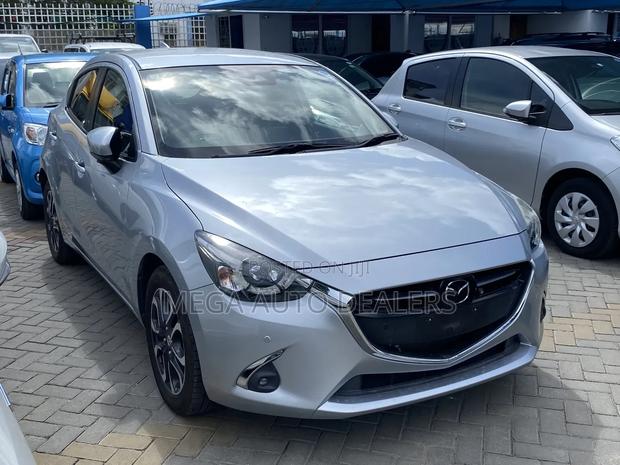 Mazda Demio 2018 Silver