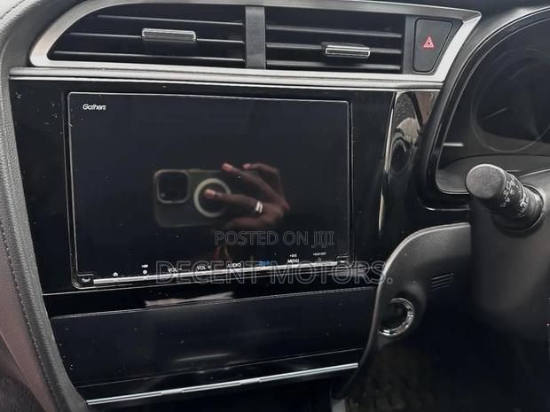 Honda Fit Shuttle 1.5 G 2WD 2018 Black