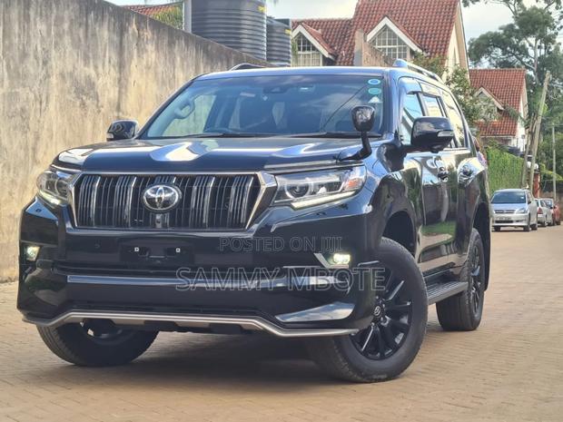 Toyota Land Cruiser Prado 2.8 2021 Black