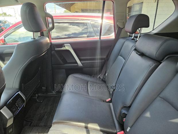 Toyota Land Cruiser Prado 2018 White