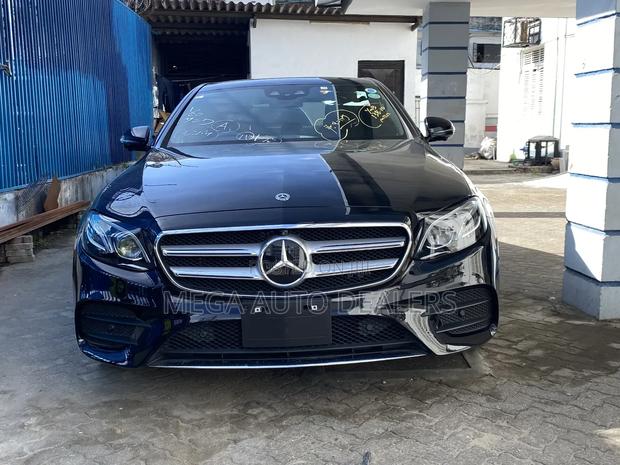 Mercedes-Benz E200 2018 Black