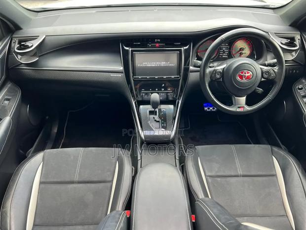 Toyota Harrier 2018 White