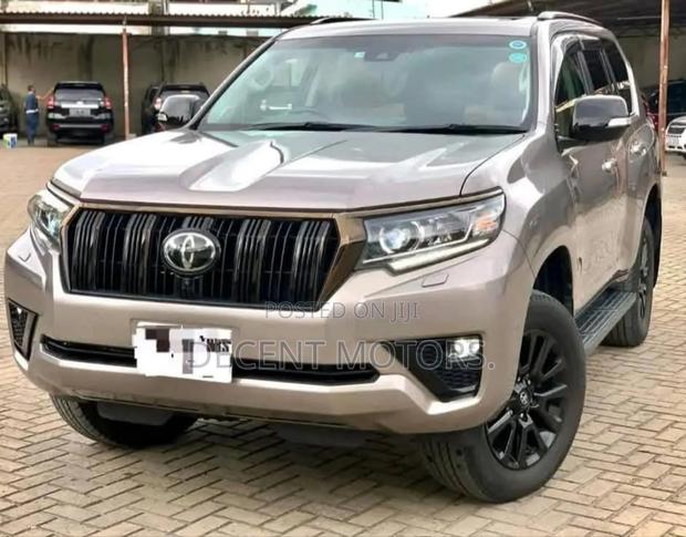 Toyota Land Cruiser Prado 2.8 2021 Brown