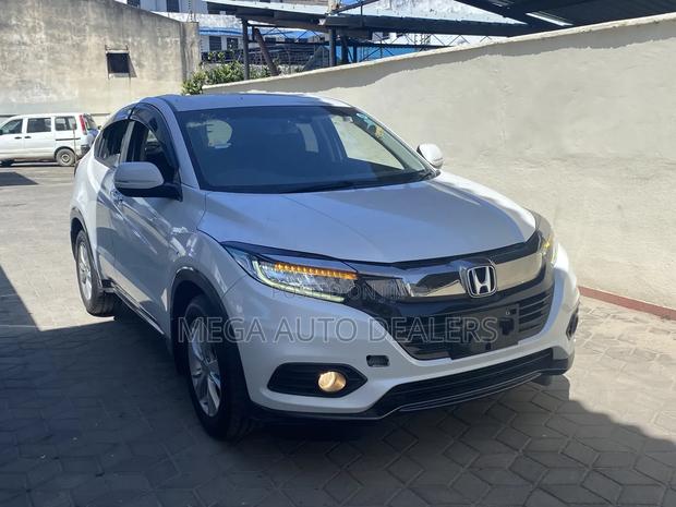 Honda Vezel 2018 White