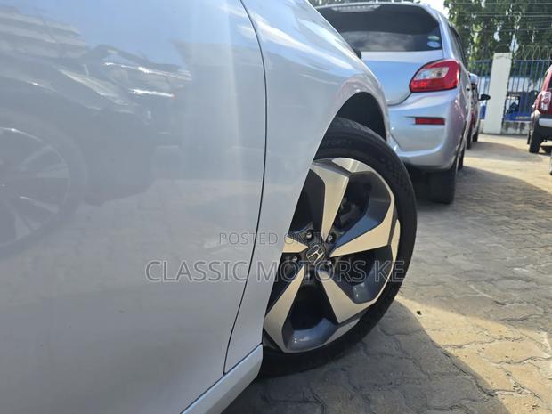 Honda Accord Sport 2.0T 2020 White
