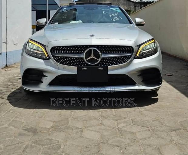 Mercedes-Benz C180 2018 Silver