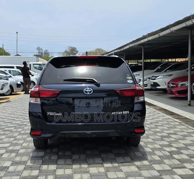 Toyota Corolla Fielder 1.5 Hybrid FWD 2019