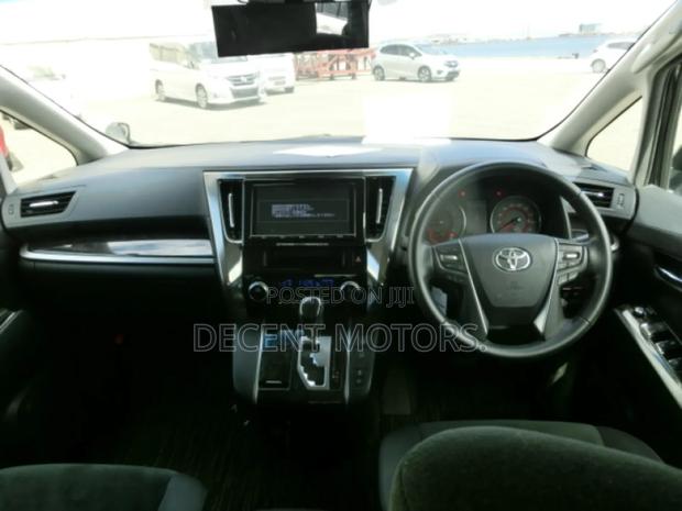 Toyota Alphard 2.5 Petrol FWD 2018 Black