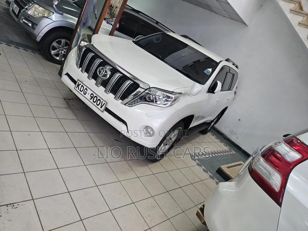 Toyota Land Cruiser Prado 2014 White