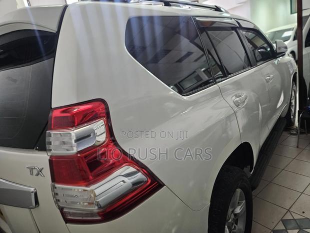 Toyota Land Cruiser Prado 2014 White