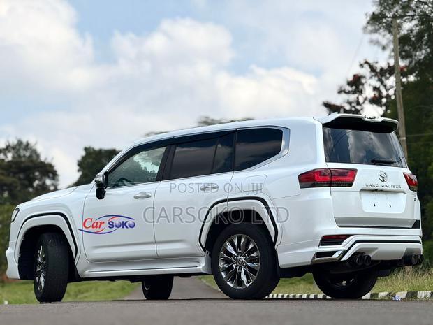New Toyota Land Cruiser 3.3 Diesel 4WD 2022 White