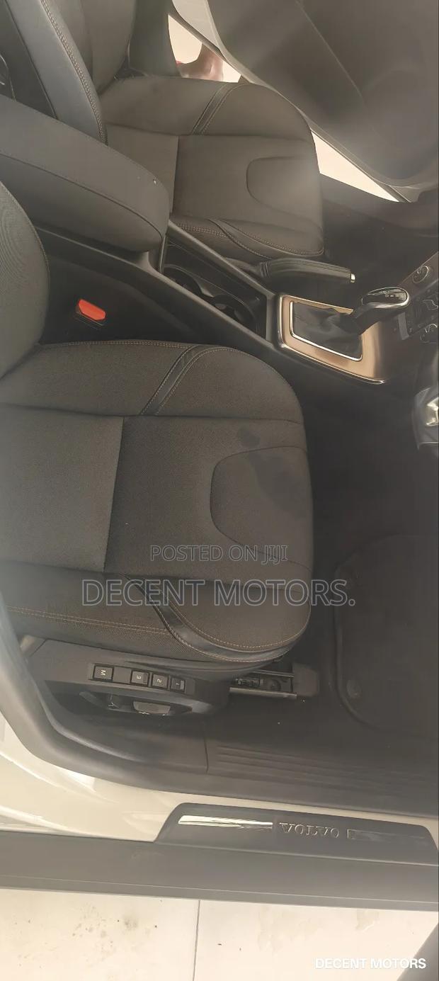 Volvo V40 2018 White