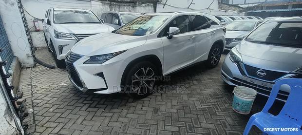 Lexus RX 300 4WD 2019 White