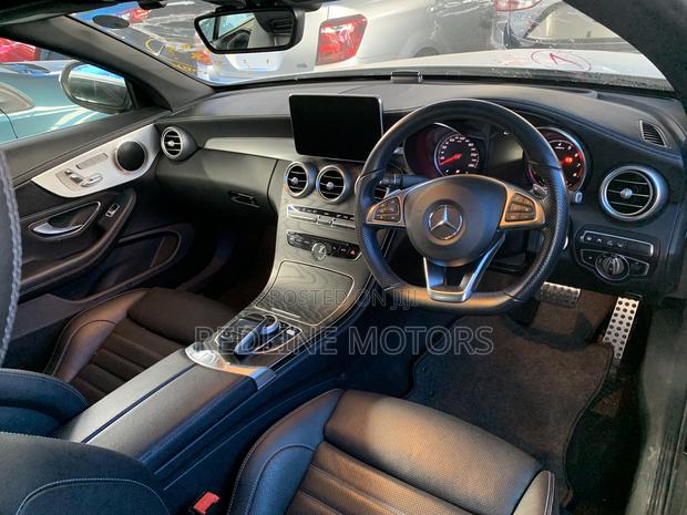Mercedes-Benz C180 2018 Off white