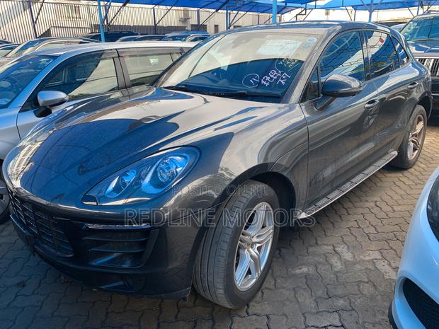 Porsche Macan Base 2018 Gray