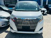 Toyota Esquire 2018 White for sale