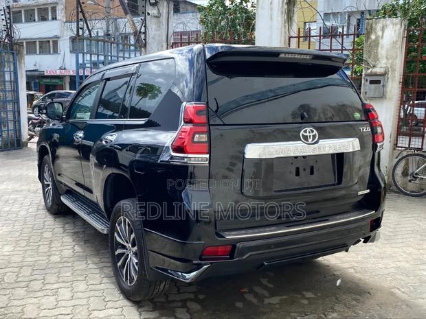 Toyota Land Cruiser Prado 2019 Black