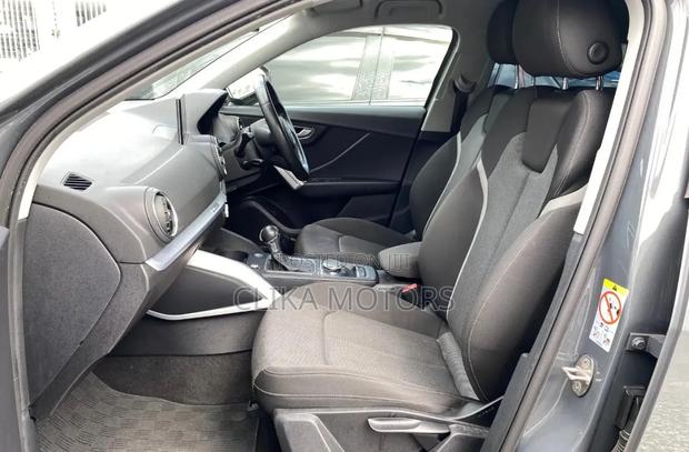 Audi Q2 2018 Gray