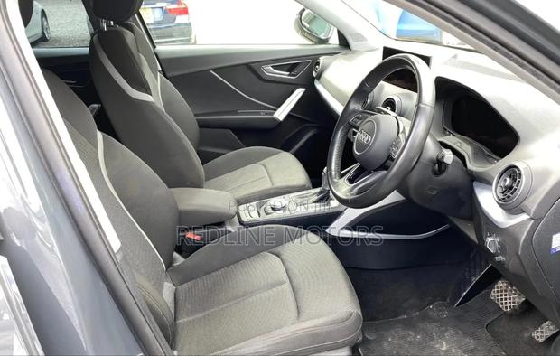 Audi Q2 2018 Gray