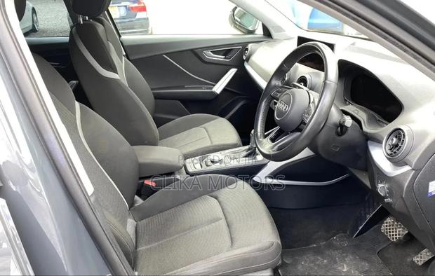 Audi Q2 2018 Gray
