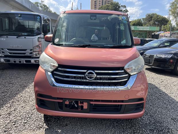 Nissan Dayz Roox 2018 Pink