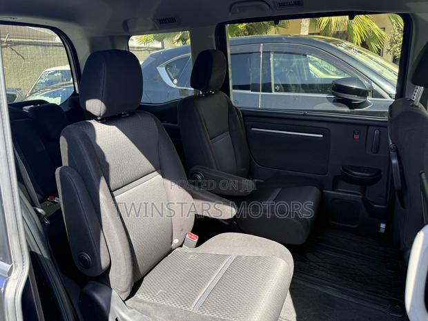 Honda Stepwgn 2018 Gray